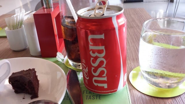 Ja pienet kolat päälle ja kahvit.