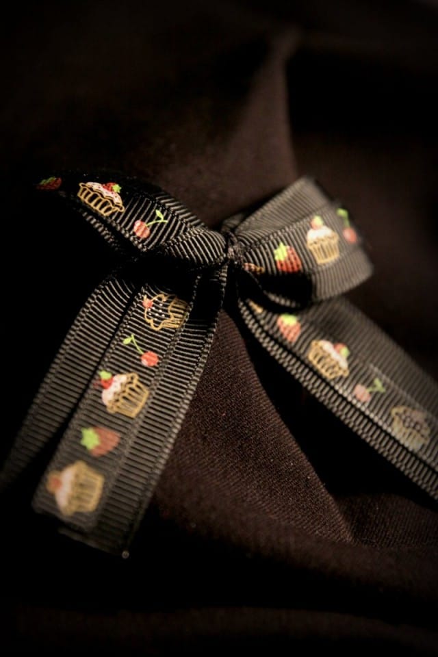 Kirsikoin ja muffinssein koristettu tukkapinni <3