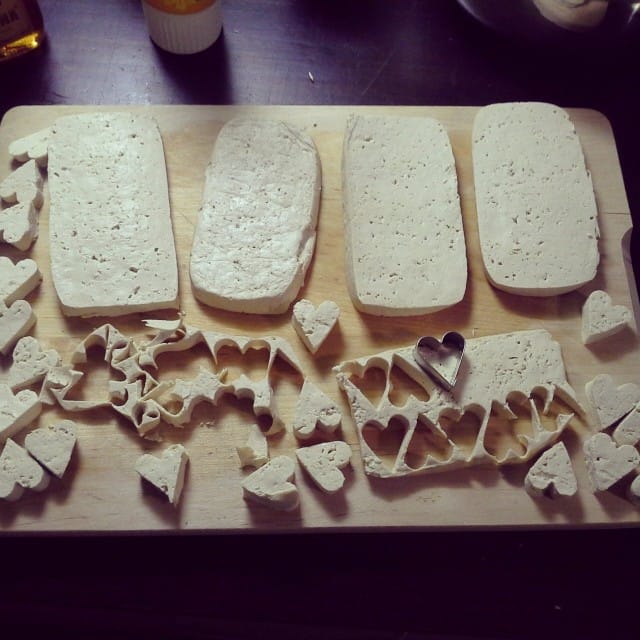 Itsenäisyyspäivänä tarjoilin sydämellistä jallutofua.