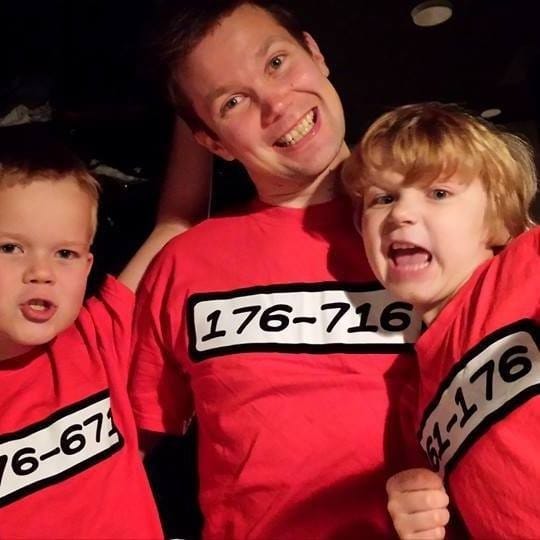 Minä ja pojat valmiina uuteen vuoteen 2014!