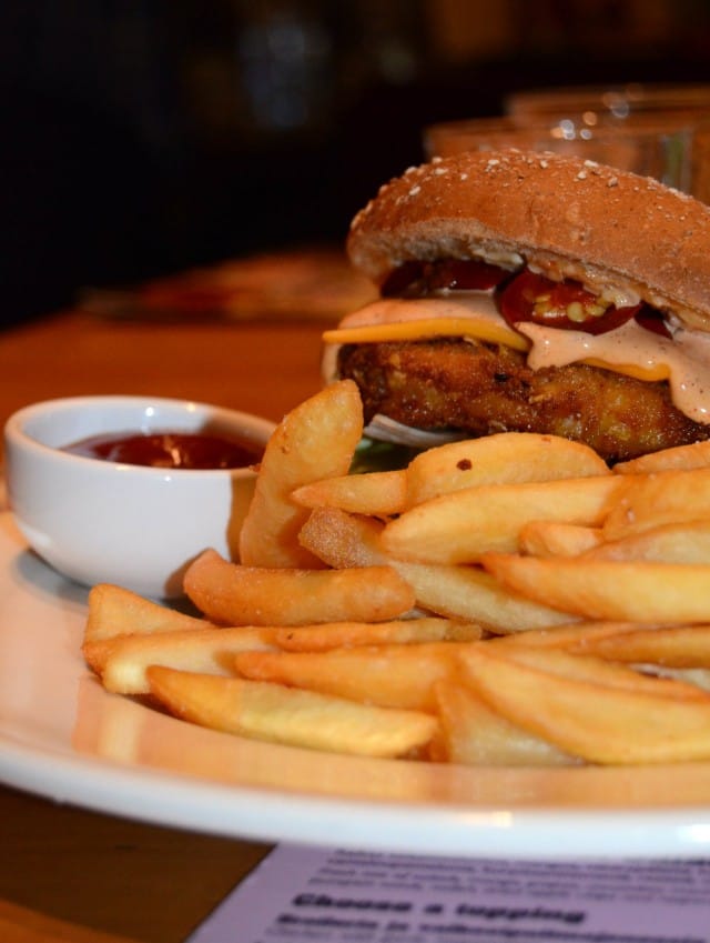 Syö! Hot Chicken Burger