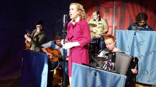 Matti Ruuska ja Helka Periaho + orkesteri