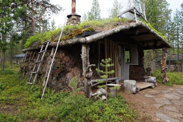 Alkeelliset asuinolot ovat seikkailun suola.