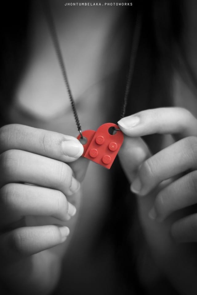 Pojillani on ylivoimainen brändilojaliteetti Lego-brändiin. He haluavat nimenomaan aina Legoja. Lego on onnistunut brändäämään itsensä ja cross promoamaan videon, elokuvan, pelien ja nettimainonnan avulla itsestään ihastuttavan ja kiinnostavan. Kuva