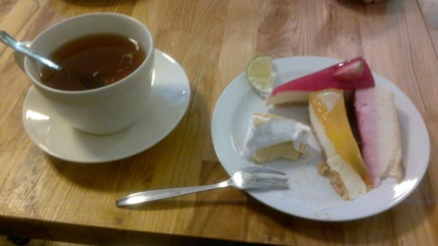 MOAR CACKE ! ja teeeeeetä <3