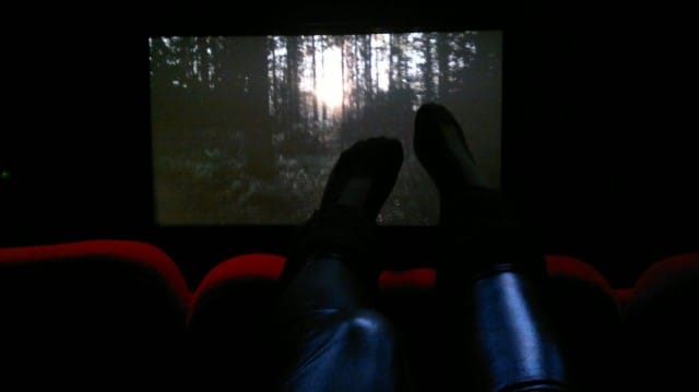 varpaitten tuuletusta mainoksien ainaka ja seksispändeksit ! siniset !