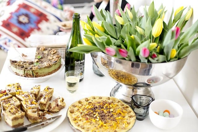 Luomuskumppaa ja muutama uusi raakakakku kokeilu. Hyvää oli.