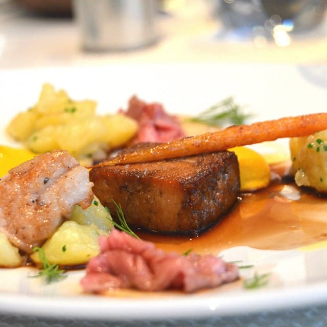 Vasikkaa, kateenkorvaa ja tilliä.