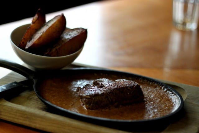 Ohranjyvän pippuripihvi on aina ollut hitti.