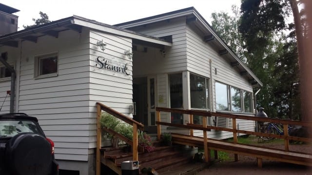 Stansvikissa on ravintola, jossa on kuulemma hyvä lounas merinäköalalla. Pitääpä joskus testata.
