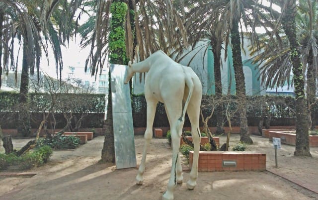 Joskus on syytä katsoa peiliin :)