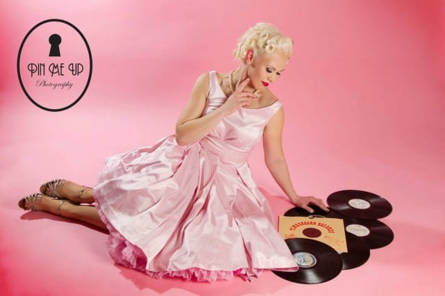 Pin-Up Finland 2013 voittaja Rita Lee Divine. (C) PinMeUp Photography, kuva: Ani Koivisto, Style: Miss Coco de Noir, Muah: Joy Licious