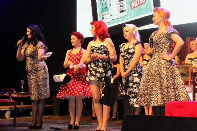 Vasemmalta: Miss Coco de Noir, Molla la Donna, Sandra D'ville, Honey B'zarre ja Joy Licious