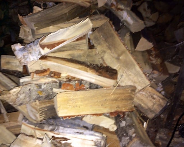 Halkojen hakkauksessa hermot lepää.