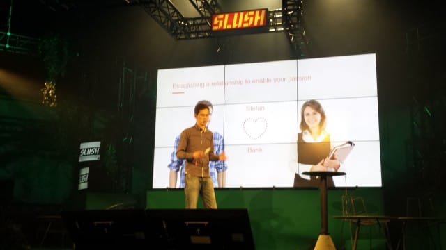 Slush:issa tulevaisuuden pankkiasiakasnäkemyksiä visioi Johan Lorenzen Holvista.