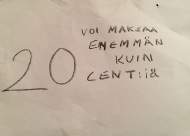 Tyttären idea on myydä tekemiään käsitöitä, jotta saa omaa rahaa