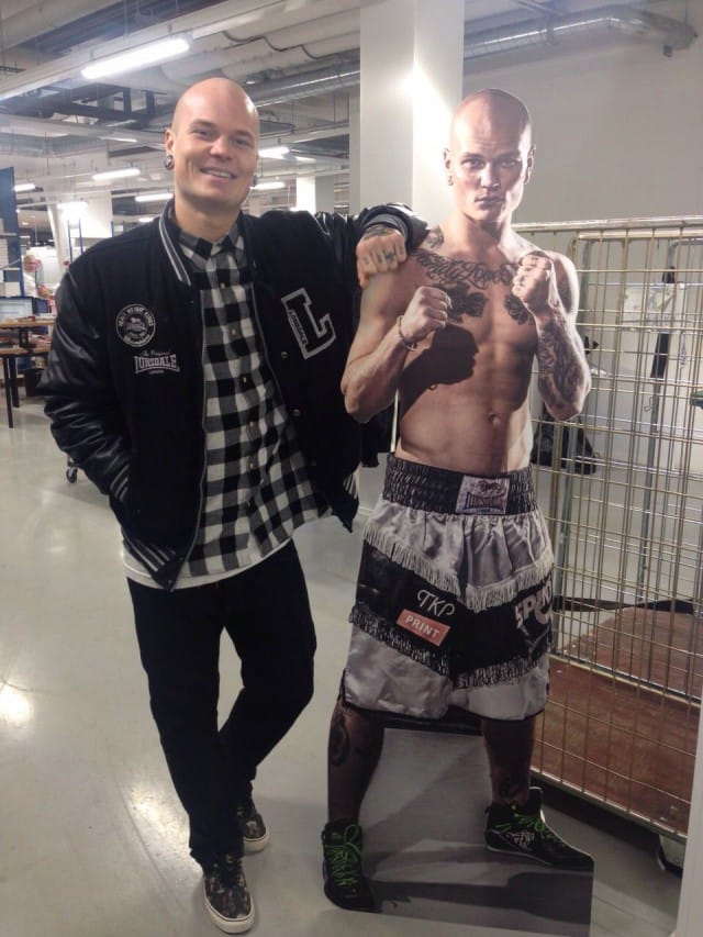 Mä oon aivan pahvi äijä