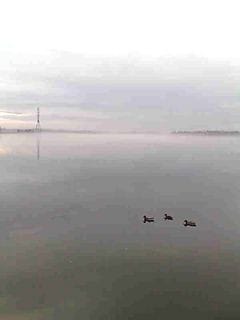 missä taivas ja vesi yhtyvät