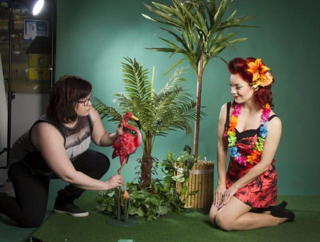 Valokuvaajamme viimeistelee kuvausmiljöötä