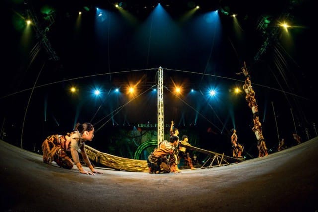 Juhlaviikot nostaa tänä vuonna keskiöön mystisen ja valtavan Kiinan. Kuvassa Shanghai Acrobatic Troupe.