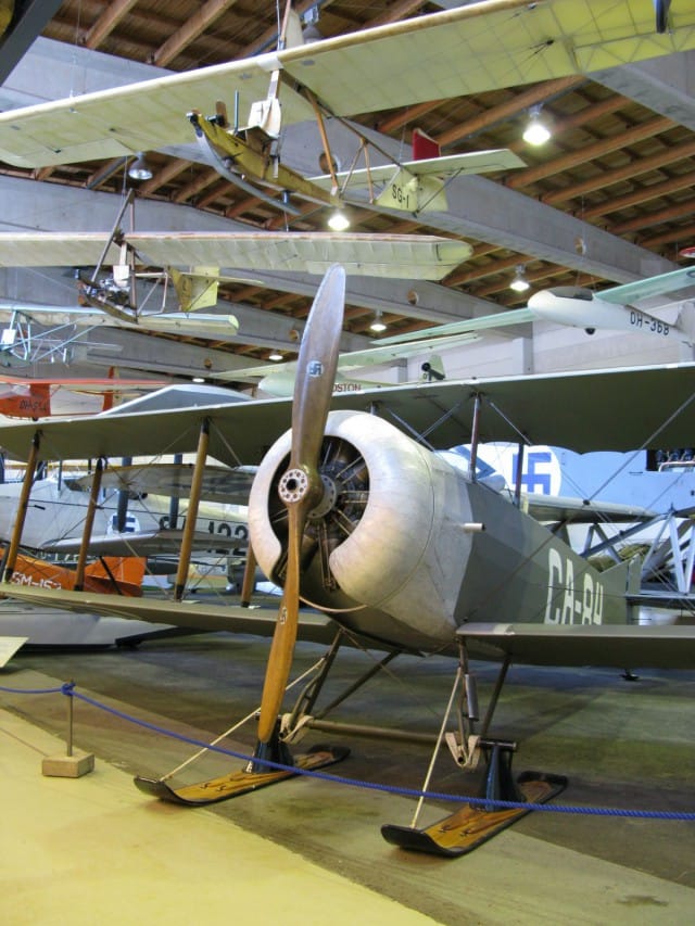 Ilmailumuseossa on upeita lentokoneita.