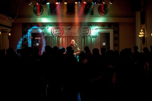 Jimi Tenor esiintyi viime vuoden Art goes Kapakassa Bottalla.