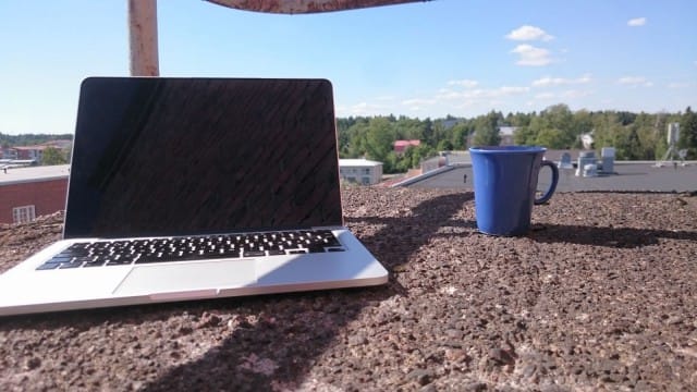 Yrittäjyys on innovointia, vastuuta ja vapautta. Kuva Klondyke-talon katolta, suht luovasta työpisteestä.