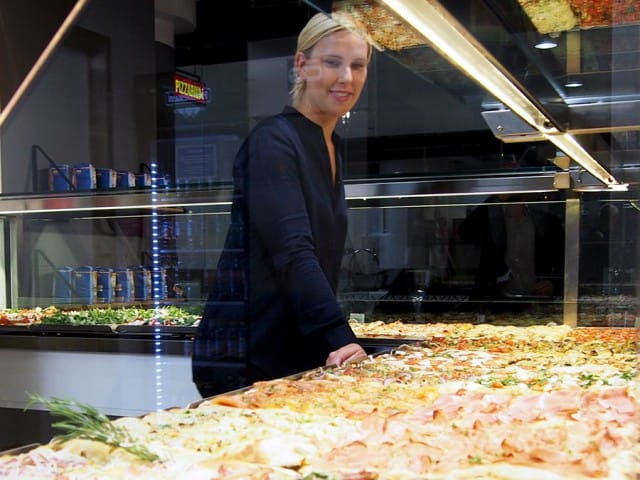 Pizzariumin takana ovat Salla-Maria ja Luca Platania