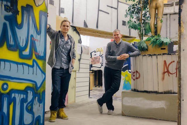 Pekka Suomalainen (vas.) ja Phillip W. Clifford pyörittävät The Back Alley CQC:tä.