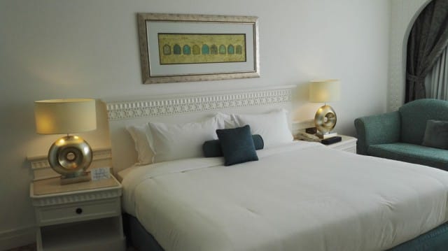 Hotellihuone. Habtoor Grand Beach Resort & Spa, Autograph Collection Dubai