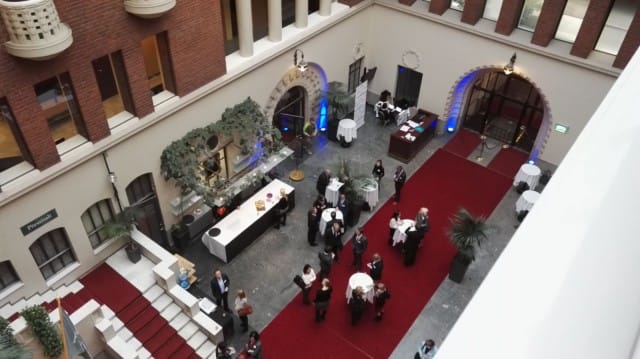 Pörssiklubi on pörssitalon yläkerrassa. Alakerrassa järjestetään paljon erilaisia tilaisuuksia.