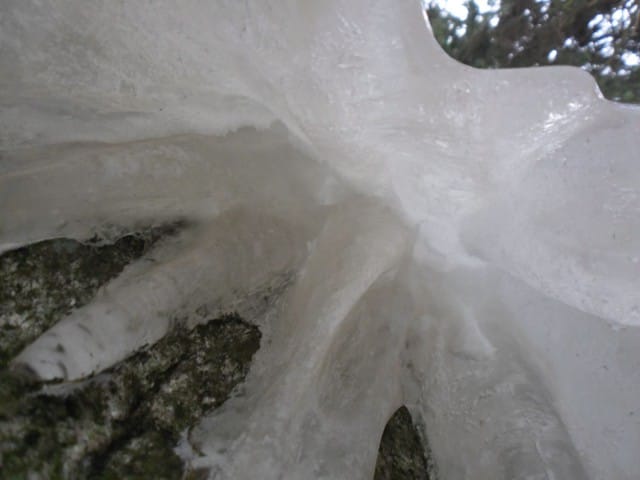 Masennus muuraa jään tavoin eloisuutesi piiloon.