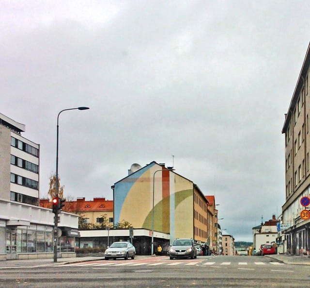 Jysäkylässä talon päätyseinä on maalattu.