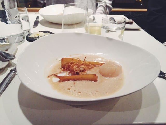 Spisin kampasimpukka sulaa suuhun kuin voi.