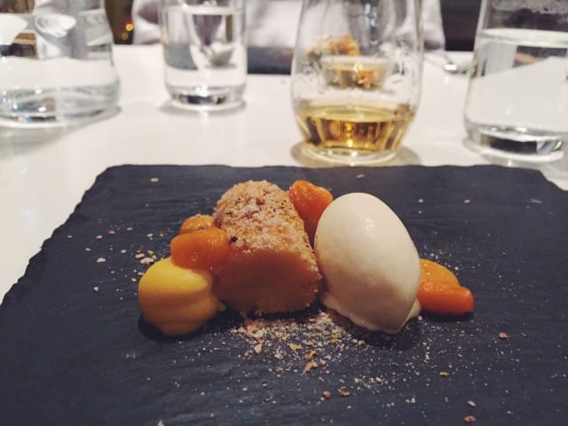 Spisin tyrnijälkiruokaa voi kuvailla yhdellä sanalla: paras.