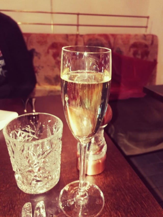 Ilta aloitettiin Laurent-Perrierin sampanjalla