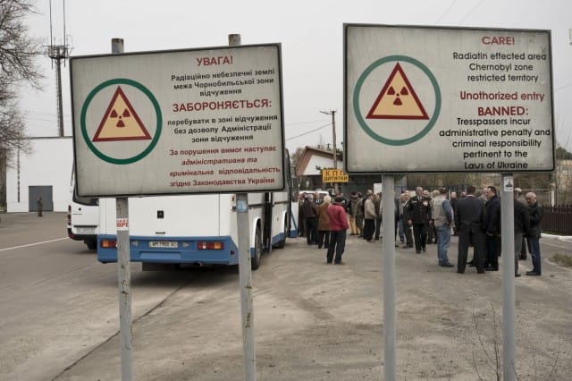 Kaikki matkailijat rekisteröidään ulommalla 30:n kilometrin vyöhykkeen rajalla.