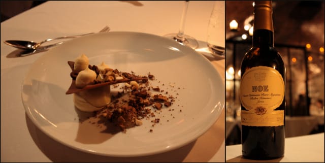 Varsinainen jälkkäri: kolmea eri suklaata, omenaa geelinä, marinoituna sekä omenamysliä. / Espanjalainen yhden rypäleen sherry on nimihirviö: Gonzalez Byass Noe Pedro Ximenez Muy Viejo Sherry.