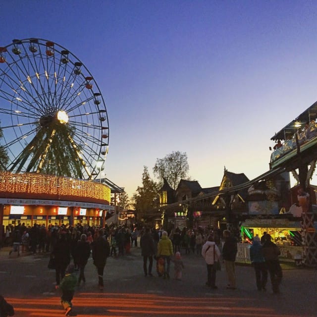 Linnanmäki on avoinna kesäkaudella joka päivä iltamyöhään.