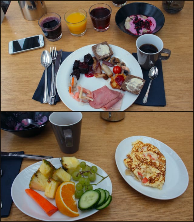 Aamiaisella on tarjolla erinomainen uusia tuulahduksia, erikoisuutena mm. asiakkaan toiveen mukaan paistetut omeletit, pöytään tarjoiltavat kahvit ja teet, musta makkara sekä mehuvalikoima.