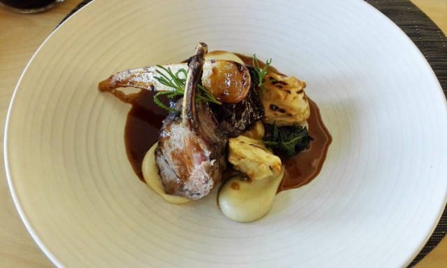 Karitsaa kahdella tapaa.