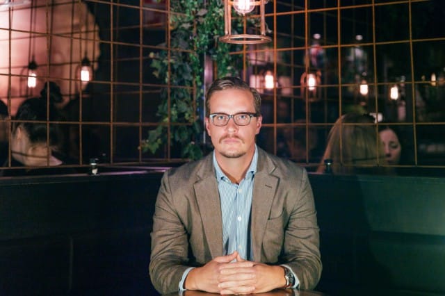 Kirjailija Joonas Konstig oli ruokavaikeilija, kunnes hän löysi totuuden ruoasta.