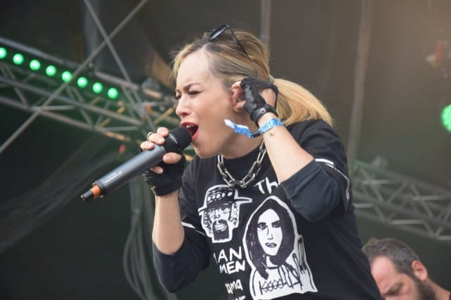 Italialainen laulajatar Alexia ei näytä vanhentuneen päivääkään.