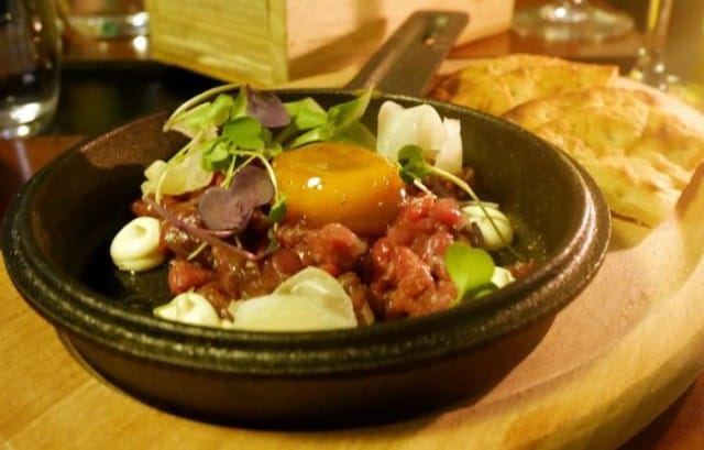 Tartar inkiväärillä ja wasabilla