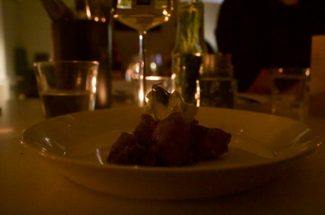 Maa-artisokka kallioimarre-smetanakastikkeessa nousi monen pöytäläisen suosikiksi.