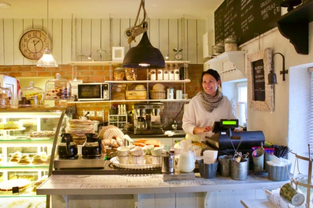 Leipomokahvila N'Avetta on Johanna Petsola-Helinille kuin toinen koti.