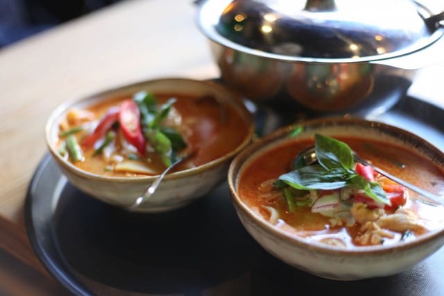 Tamarinin panang currysta löytyy potkua kesäiltaan.