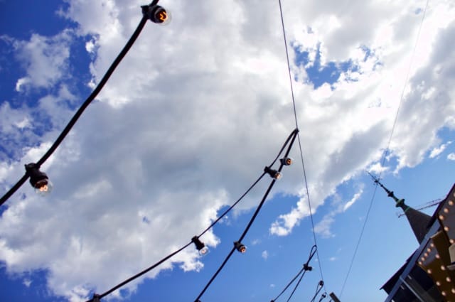 Tunnelmavalot valaisevat pimeitä iltoja.