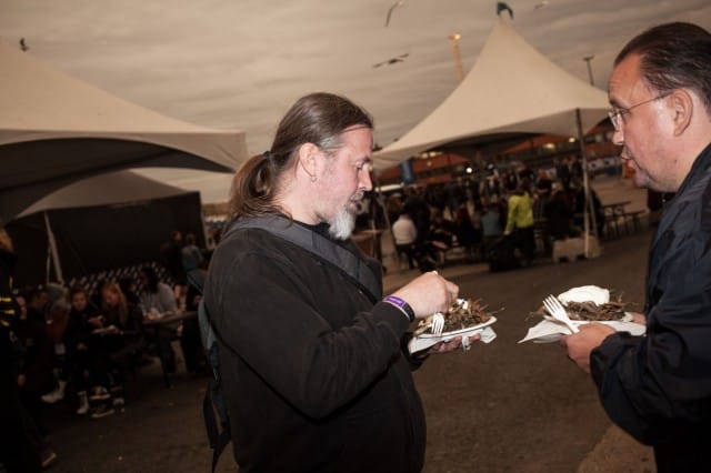 Kuusamon muikut maistuivat monille. Ravintoloitsijan mukaan makkaraperunat olivat edelleen kuitenkin suosituin myyntituote.