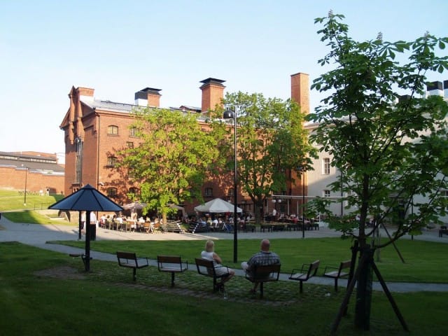 Livekeikkaa voi myös kuunnella etäältä alueelta poistumatta.